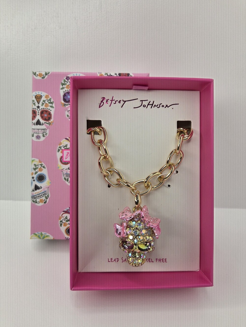 💕▪️Betsey Johnson ▪️Gold-Tone Pink Butterfly Crystal Skull Pendant Necklace